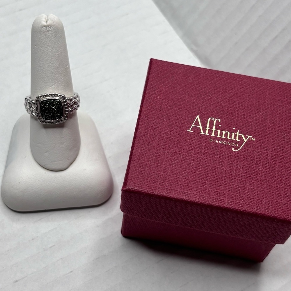 AFFINITY Vintage Sterling Silver Pave Green Diamond Ring Size 8